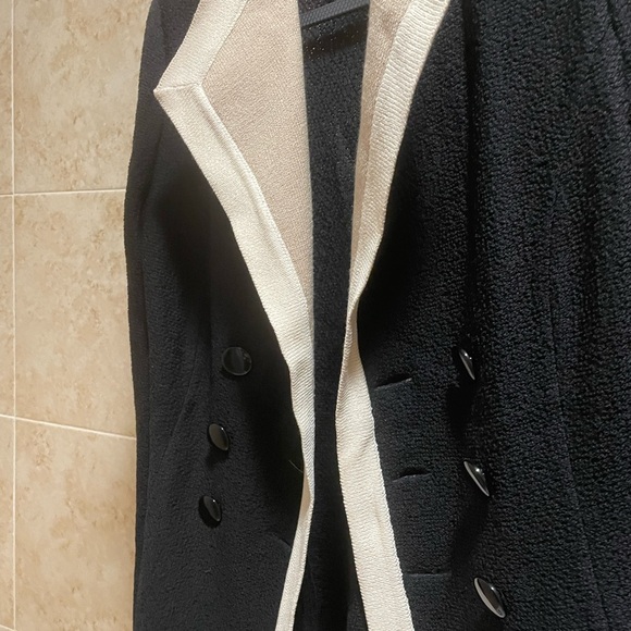 ST JOHN JACKET - Picture 6 of 14